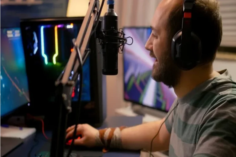 Top Gaming Microphones for PC Gaming and Streaming Setups in Singapore